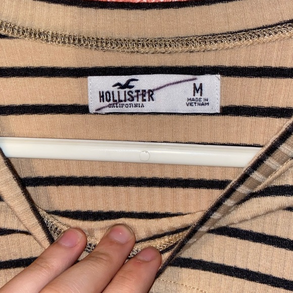 Hollister front slit shirt - Picture 3 of 3